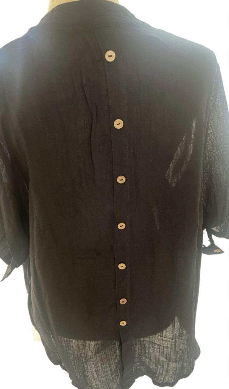 Linen blend button back detail shirt (Copy) - Image 4